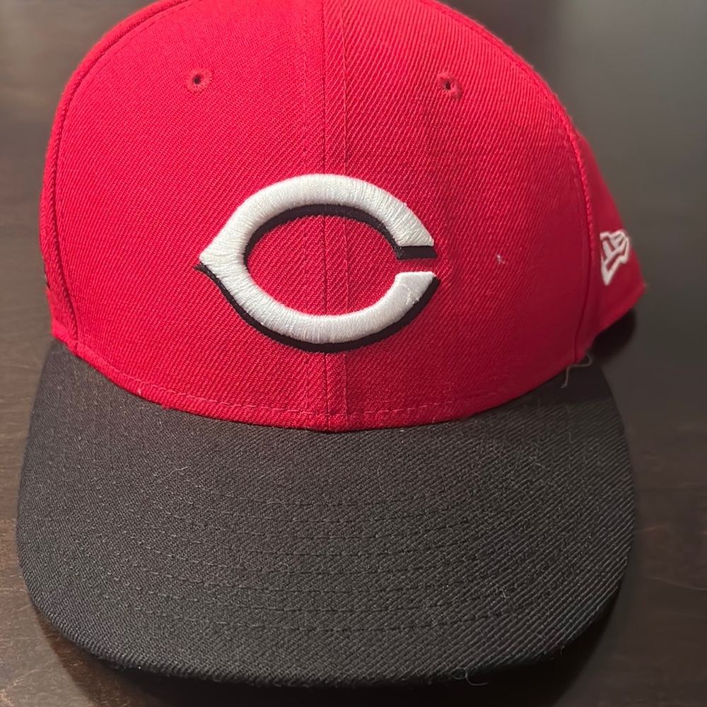 MLB REDS HAT